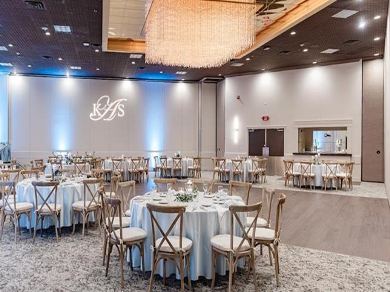 Are There Any Top Wedding Venues Near Me in Farmington Hills, MI?