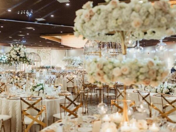 Premier Wedding Reception Venue Near Detroit: Laurel Manor